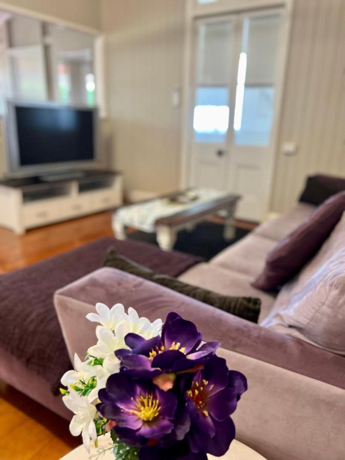 Childers Charmer With Aircon, Wifi & Modern Luxuries מראה חיצוני תמונה